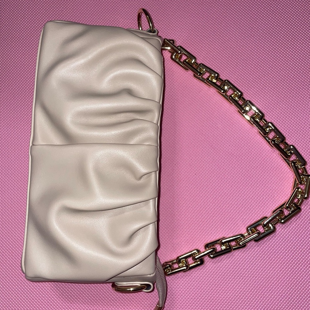 Purse - Picture 2 of 4